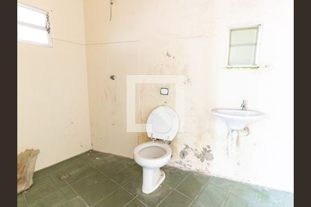 Casa para alugar com 350m², 4 quartos e 4 vagasBanheiro de serviço