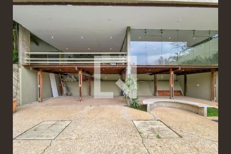 Quintal de casa à venda com 5 quartos, 900m² em Paineiras do Morumbi, São Paulo