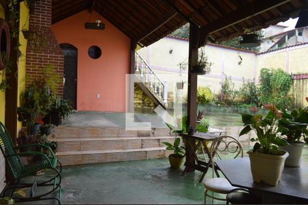 Casa à venda com 360m², 6 quartos e 1 vagaQuintal