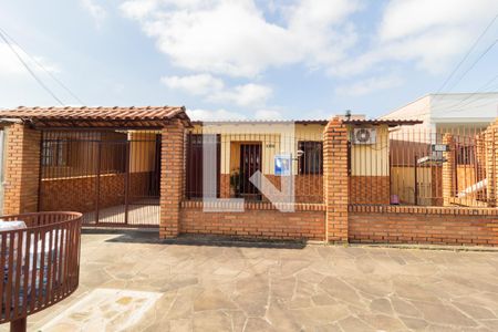 Casa à venda com 277m², 4 quartos e 3 vagasFachada