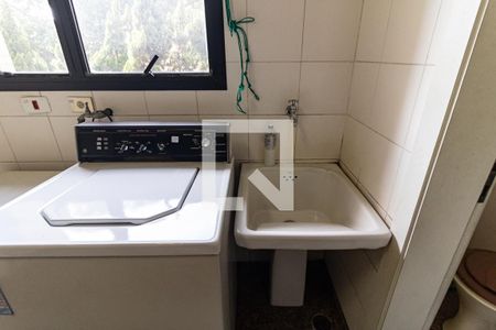 Apartamento à venda com 186m², 4 quartos e 3 vagasLavanderia