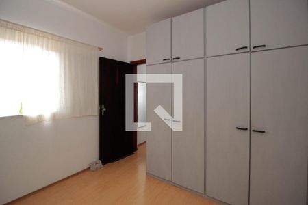 Casa à venda com 200m², 3 quartos e 3 vagasQuarto 2