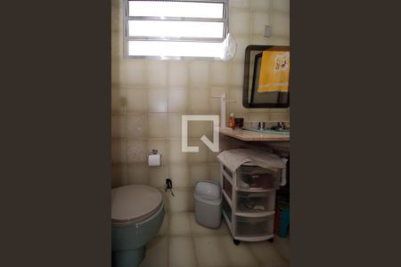 Casa à venda com 200m², 3 quartos e 3 vagasBanheiro da Suíte