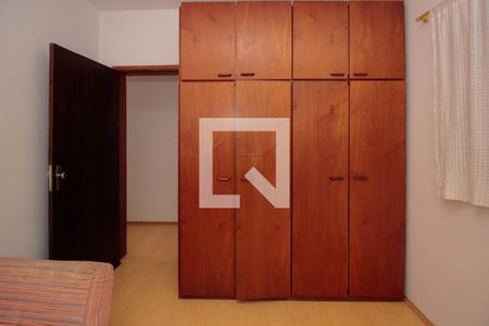 Casa à venda com 200m², 3 quartos e 3 vagasQuarto 1