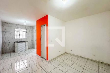 Sala/Quarto de kitnet/studio para alugar com 1 quarto, 21m² em Vila Romero, São Paulo