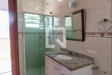 Casa à venda com 161m², 3 quartos e 4 vagasBanheiro da suíte 1