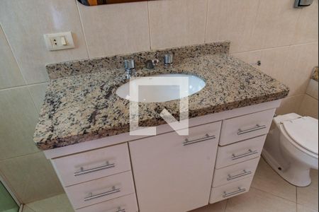 Casa à venda com 161m², 3 quartos e 4 vagasBanheiro da suíte 1