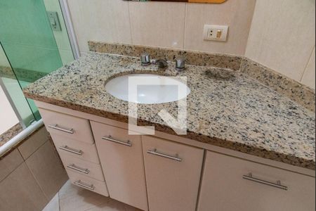 Casa à venda com 161m², 3 quartos e 4 vagasBanheiro da suíte 3