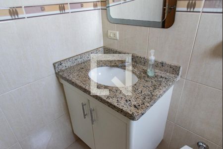 Casa à venda com 161m², 3 quartos e 4 vagasBanheiro do salão