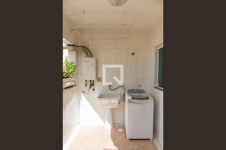 Casa à venda com 161m², 3 quartos e 4 vagasÁrea de serviço