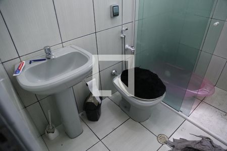 Casa à venda com 125m², 4 quartos e 2 vagasCasa 2 - Banheiro 1 