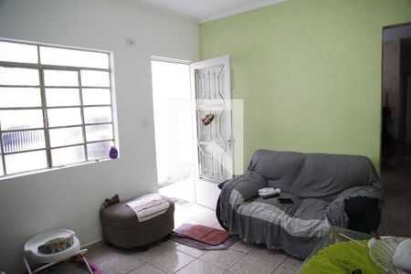 Casa à venda com 125m², 4 quartos e 2 vagasCasa 2 - Sala