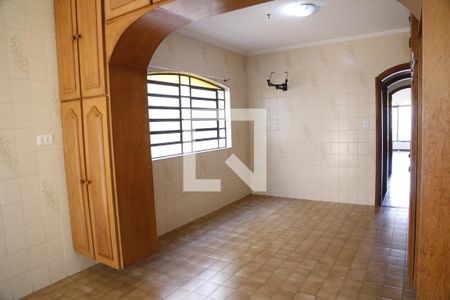 Casa à venda com 200m², 3 quartos e 3 vagasCozinha
