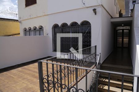 Casa à venda com 200m², 3 quartos e 3 vagasVaranda