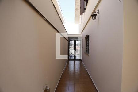 Casa à venda com 200m², 3 quartos e 3 vagasCorredor Lateral