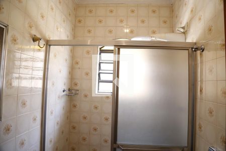 Casa à venda com 200m², 3 quartos e 3 vagasBanheiro da Suíte