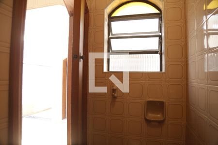 Casa à venda com 200m², 3 quartos e 3 vagasBanheiro de serviço