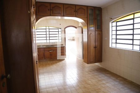 Casa à venda com 200m², 3 quartos e 3 vagasCozinha