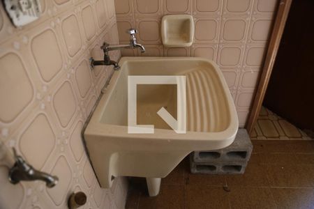 Casa à venda com 200m², 3 quartos e 3 vagasÁrea de Serviço