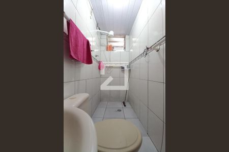 Casa à venda com 115m², 4 quartos e 1 vaga Casa à venda com 115m², 4 quartos e 1 vagaBanheiro da Suíte