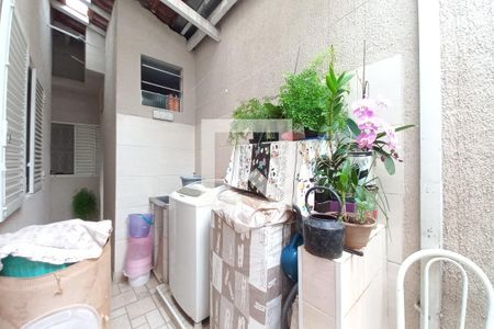 Casa à venda com 115m², 4 quartos e 1 vaga Casa à venda com 115m², 4 quartos e 1 vagaÁrea de Serviço