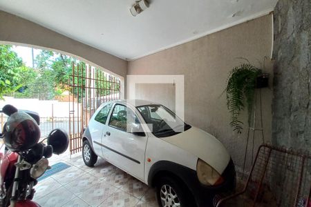 Casa à venda com 115m², 4 quartos e 1 vaga Casa à venda com 115m², 4 quartos e 1 vagaGaragem
