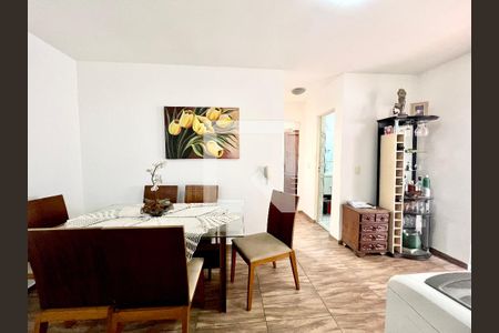 Sala de apartamento à venda com 2 quartos, 83m² em Arvoredo, Contagem