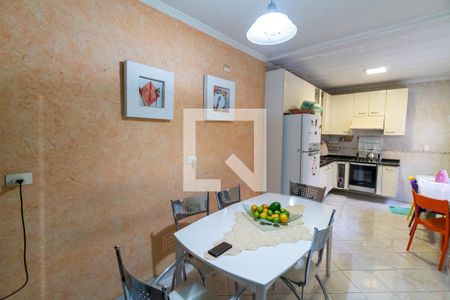 Casa à venda com 150m², 4 quartos e 2 vagasCozinha