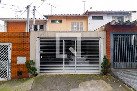 Casa à venda com 150m², 4 quartos e 2 vagasFachada