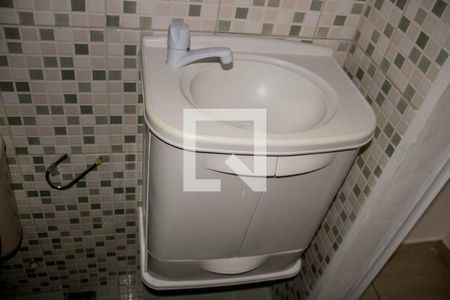 Apartamento para alugar com 65m², 2 quartos e sem vagaBanheiro 