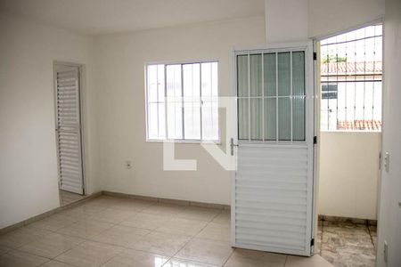 Sala  de apartamento para alugar com 2 quartos, 65m² em São Cristóvão, Salvador