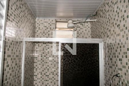 Apartamento para alugar com 65m², 2 quartos e sem vagaBanheiro 