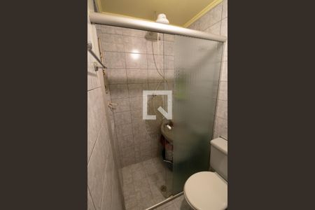 Banheiro de apartamento para alugar com 1 quarto, 57m² em Jardim Dona Leopoldina, Porto Alegre