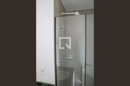 Banheiro de kitnet/studio para alugar com 1 quarto, 31m² em Bom Retiro, São Paulo