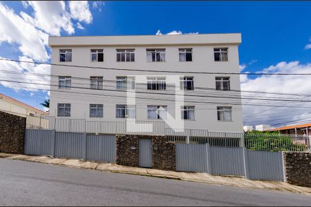 Apartamento para alugar com 68m², 3 quartos e 1 vaga Apartamento para alugar com 68m², 3 quartos e 1 vagaFachada