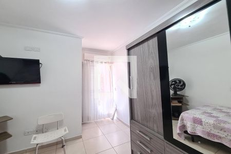 Suite de casa à venda com 3 quartos, 107m² em Parque Tomas Saraiva, São Paulo