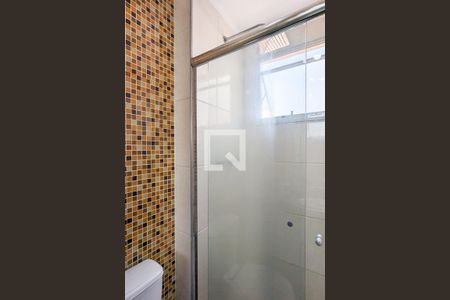 Apartamento à venda com 70m², 3 quartos e 2 vagas Apartamento à venda com 70m², 3 quartos e 2 vagasBanheiro da suíte