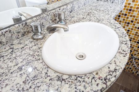 Apartamento à venda com 70m², 3 quartos e 2 vagas Apartamento à venda com 70m², 3 quartos e 2 vagasBanheiro da suíte