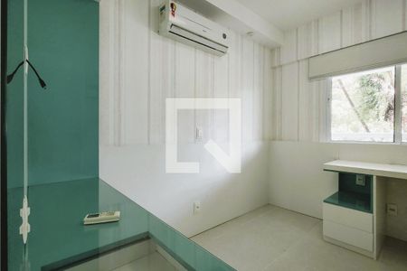 Apartamento à venda com 107m², 3 quartos e 2 vagas Apartamento à venda com 107m², 3 quartos e 2 vagasQuarto 2 - Armários