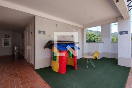 Apartamento à venda com 107m², 3 quartos e 2 vagas Apartamento à venda com 107m², 3 quartos e 2 vagasÁrea comum - Playground