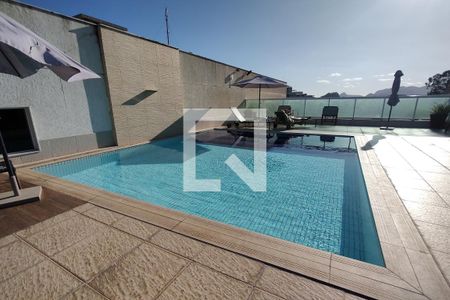 Apartamento à venda com 107m², 3 quartos e 2 vagas Apartamento à venda com 107m², 3 quartos e 2 vagasÁrea comum - Piscina