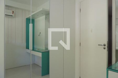 Apartamento à venda com 107m², 3 quartos e 2 vagasQuarto 2 - Armários