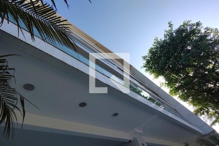 Apartamento à venda com 107m², 3 quartos e 2 vagas Apartamento à venda com 107m², 3 quartos e 2 vagasFachada