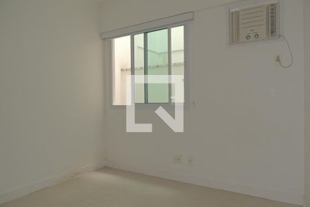 Apartamento à venda com 107m², 3 quartos e 2 vagasQuarto 3