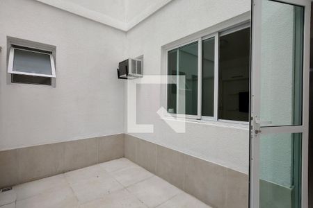 Apartamento à venda com 107m², 3 quartos e 2 vagas Apartamento à venda com 107m², 3 quartos e 2 vagasÁrea de serviço
