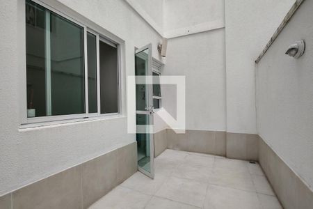 Apartamento à venda com 107m², 3 quartos e 2 vagas Apartamento à venda com 107m², 3 quartos e 2 vagasÁrea de serviço