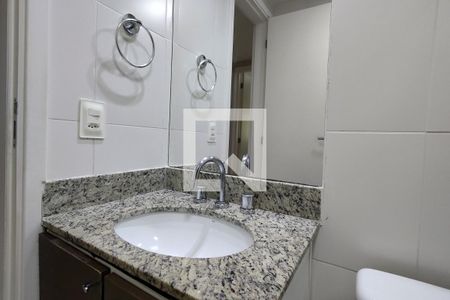 Apartamento à venda com 107m², 3 quartos e 2 vagas Apartamento à venda com 107m², 3 quartos e 2 vagasBanheiro Social