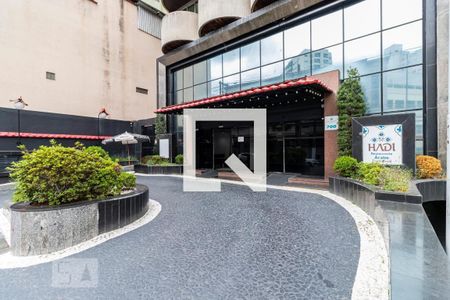 Apartamento à venda com 37m², 1 quarto e 1 vaga Apartamento à venda com 37m², 1 quarto e 1 vagaFachada e portaria