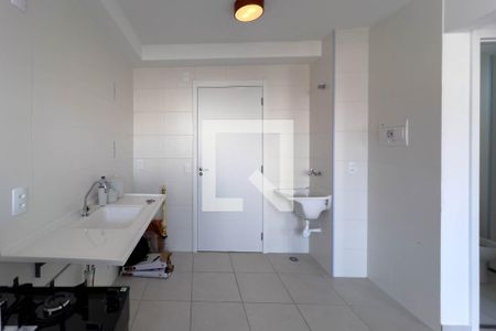 Sala e cozinha de apartamento à venda com 2 quartos, 32m² em Cambuci, São Paulo
