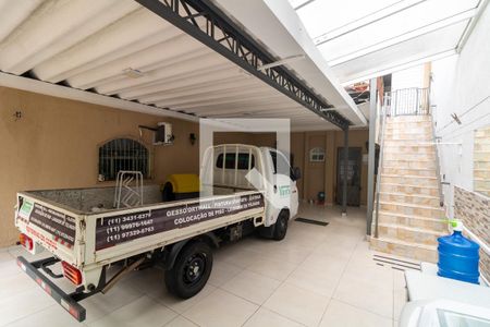 Casa à venda com 300m², 5 quartos e 10 vagas Casa à venda com 300m², 5 quartos e 10 vagasÁrea de Serviço